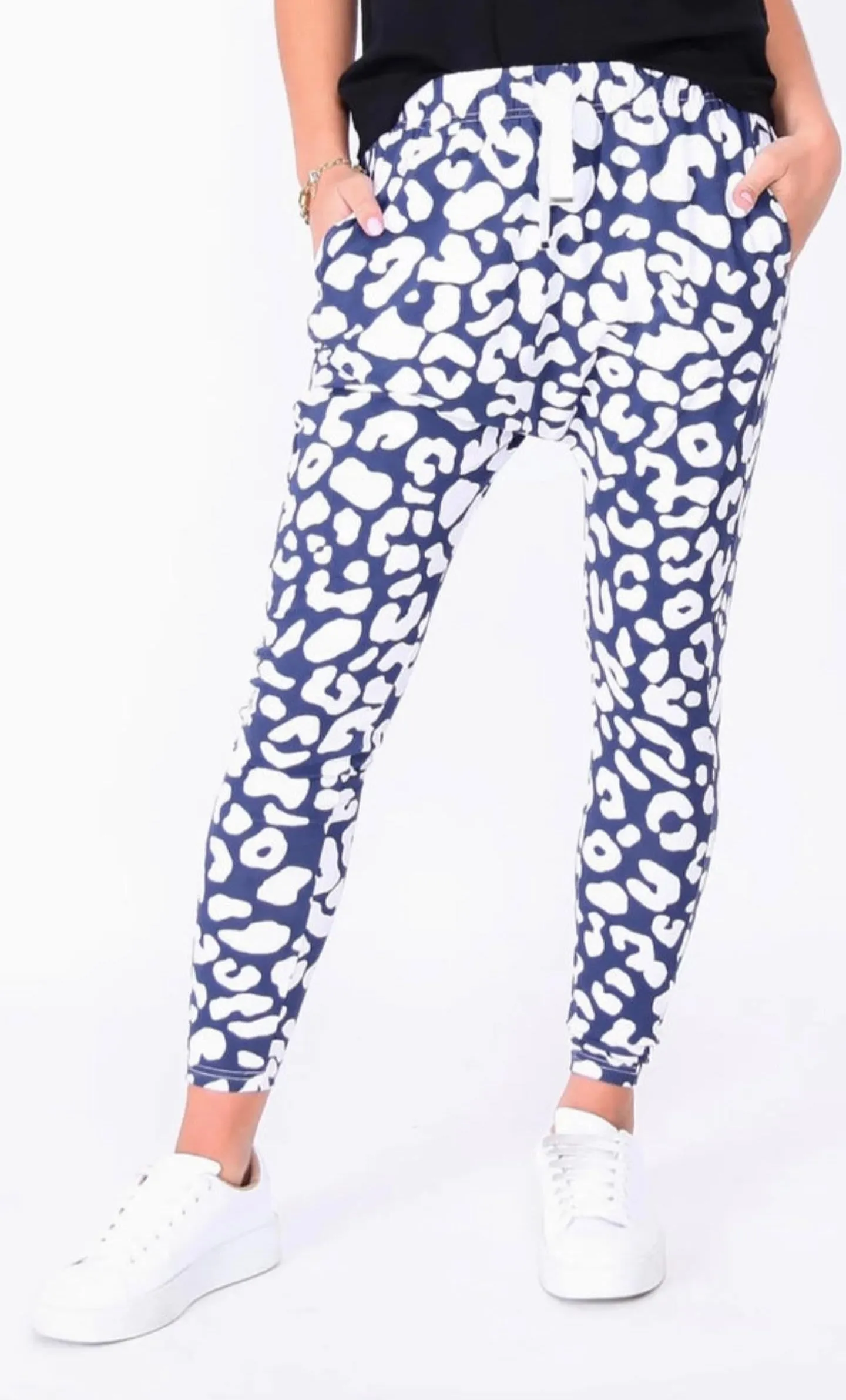 💙 NANCY Navy Blue Leopard Pants