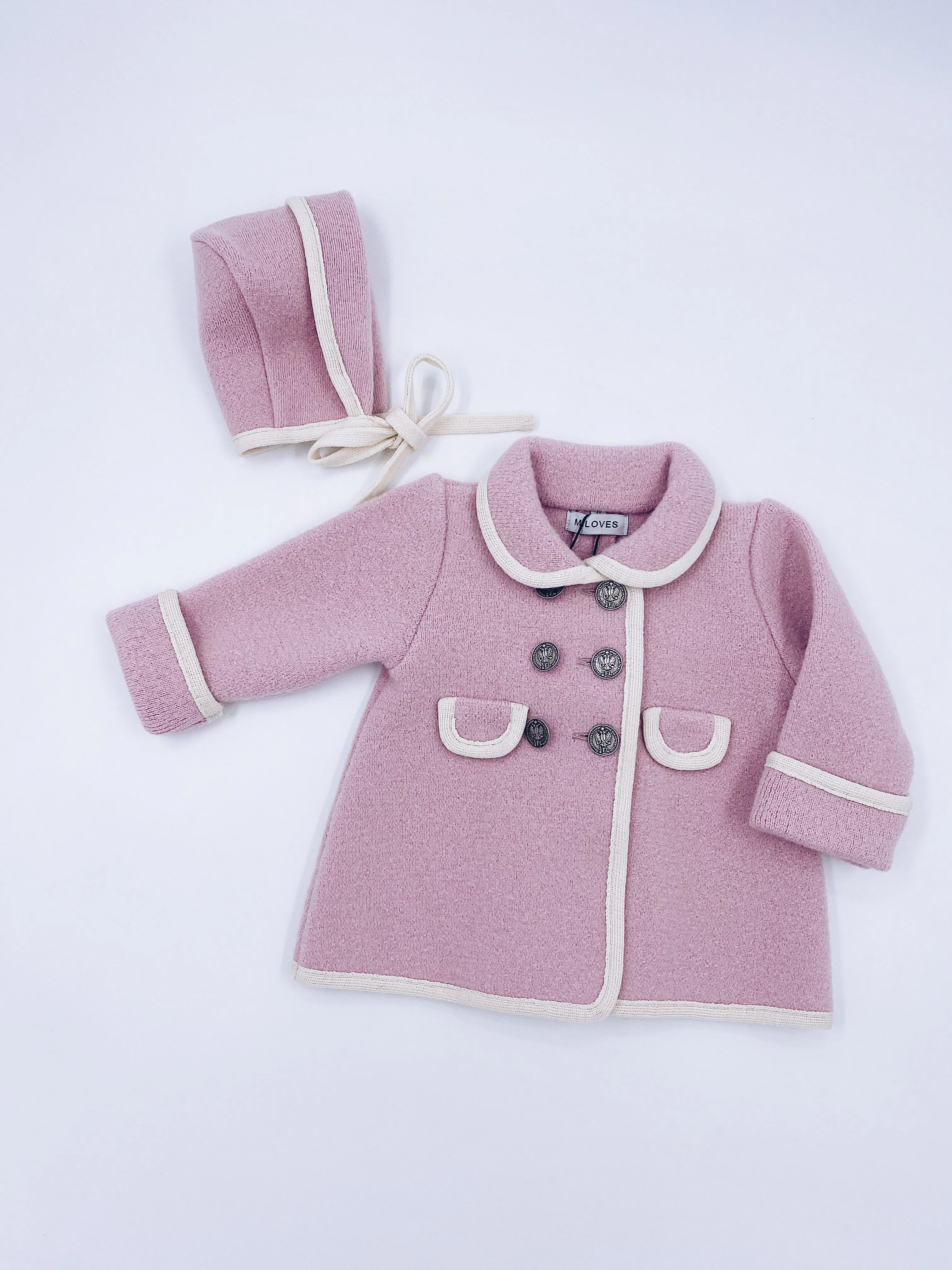 Beautiful pink merino wool coat with cream details