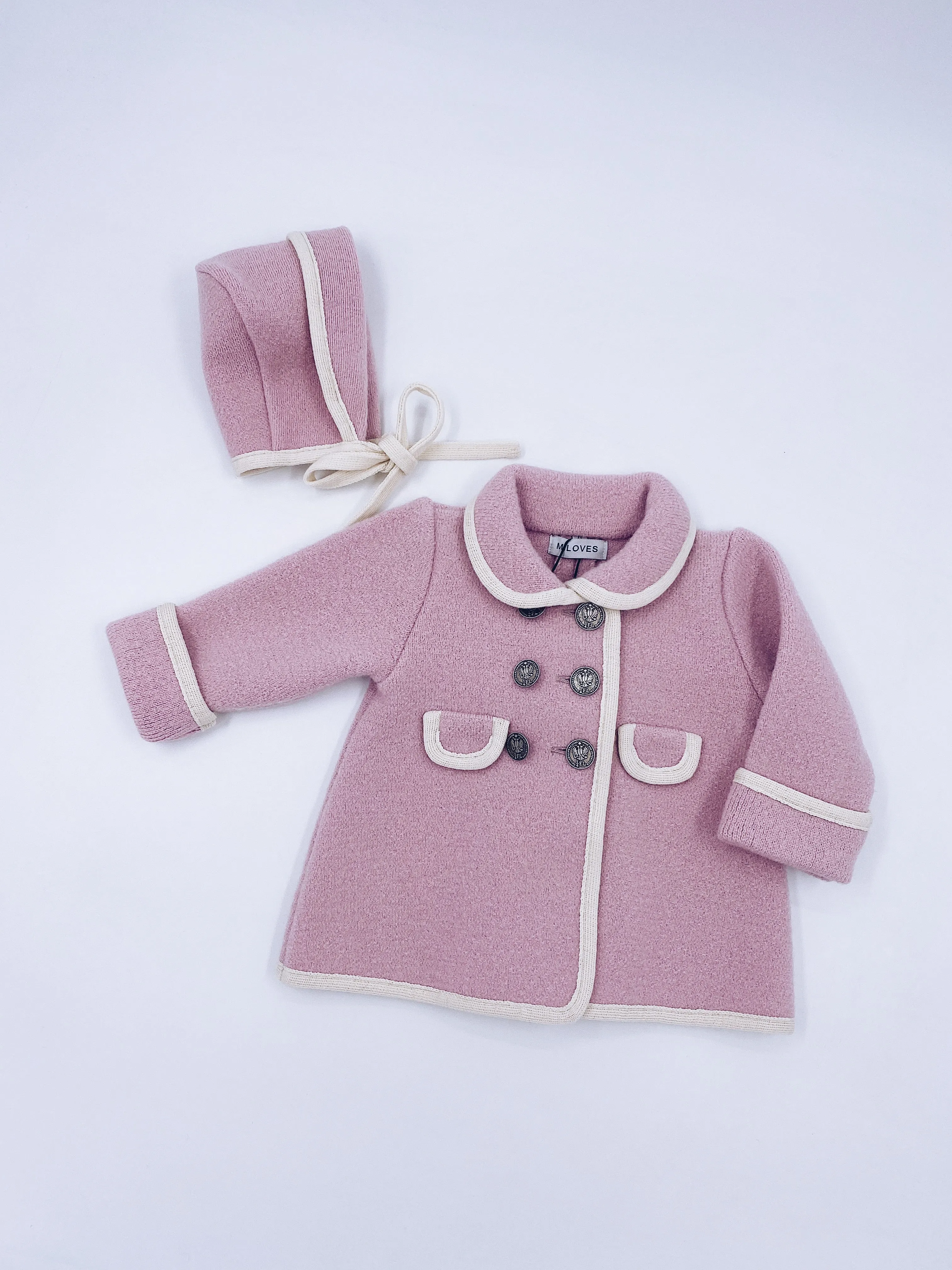 Beautiful pink merino wool coat with cream details
