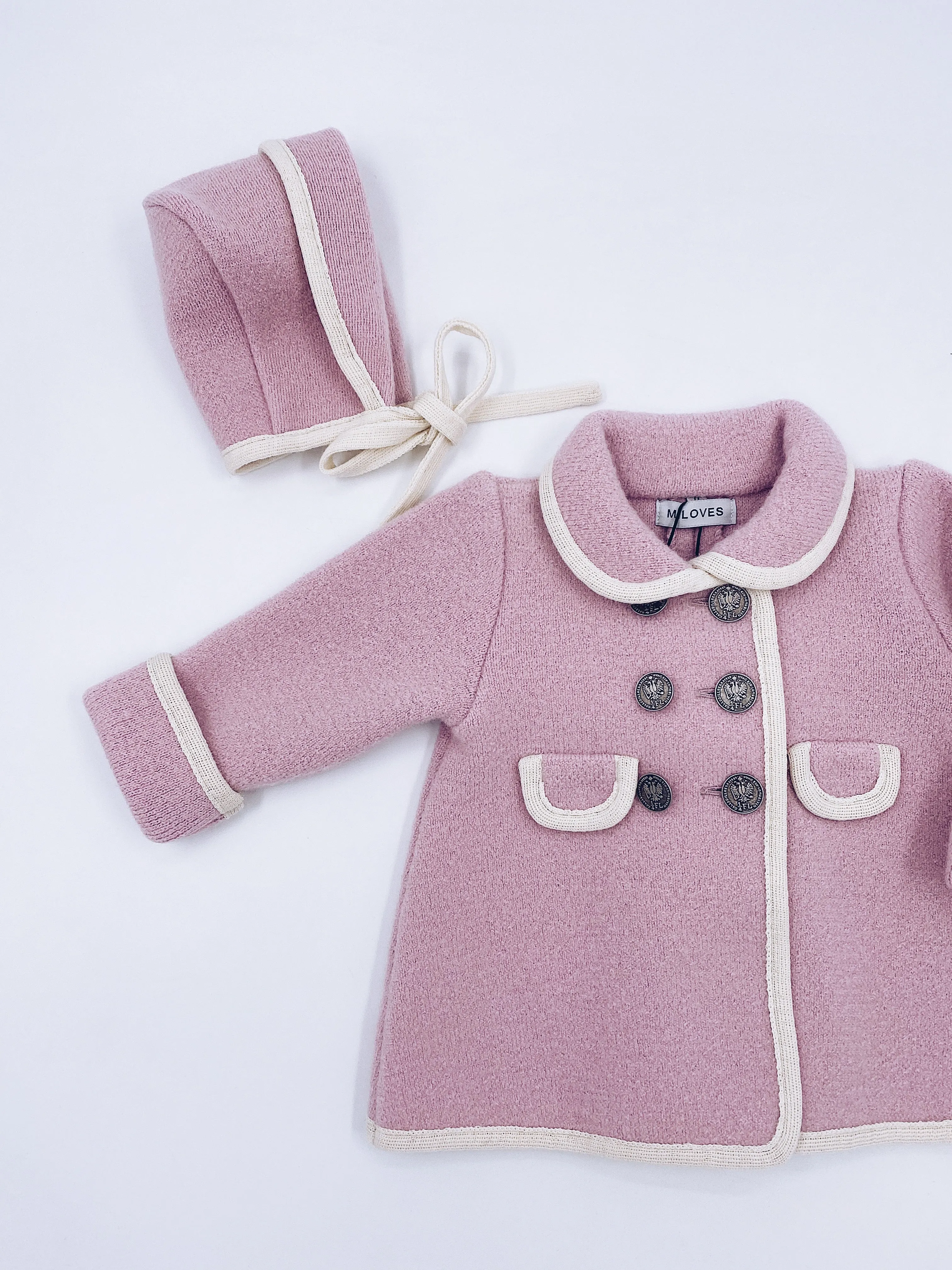 Beautiful pink merino wool coat with cream details