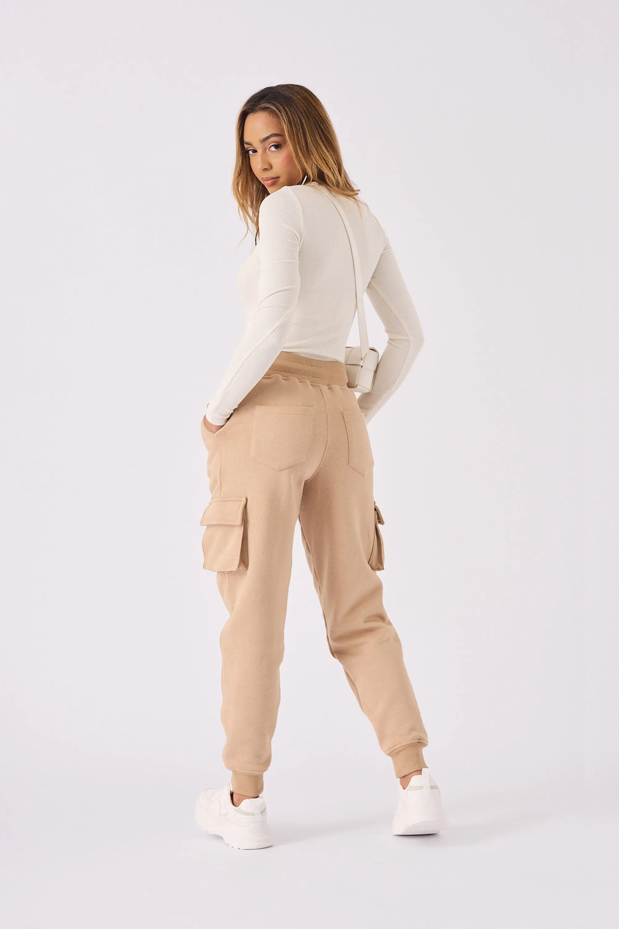 CARGO POCKET JOGGER - BEIGE