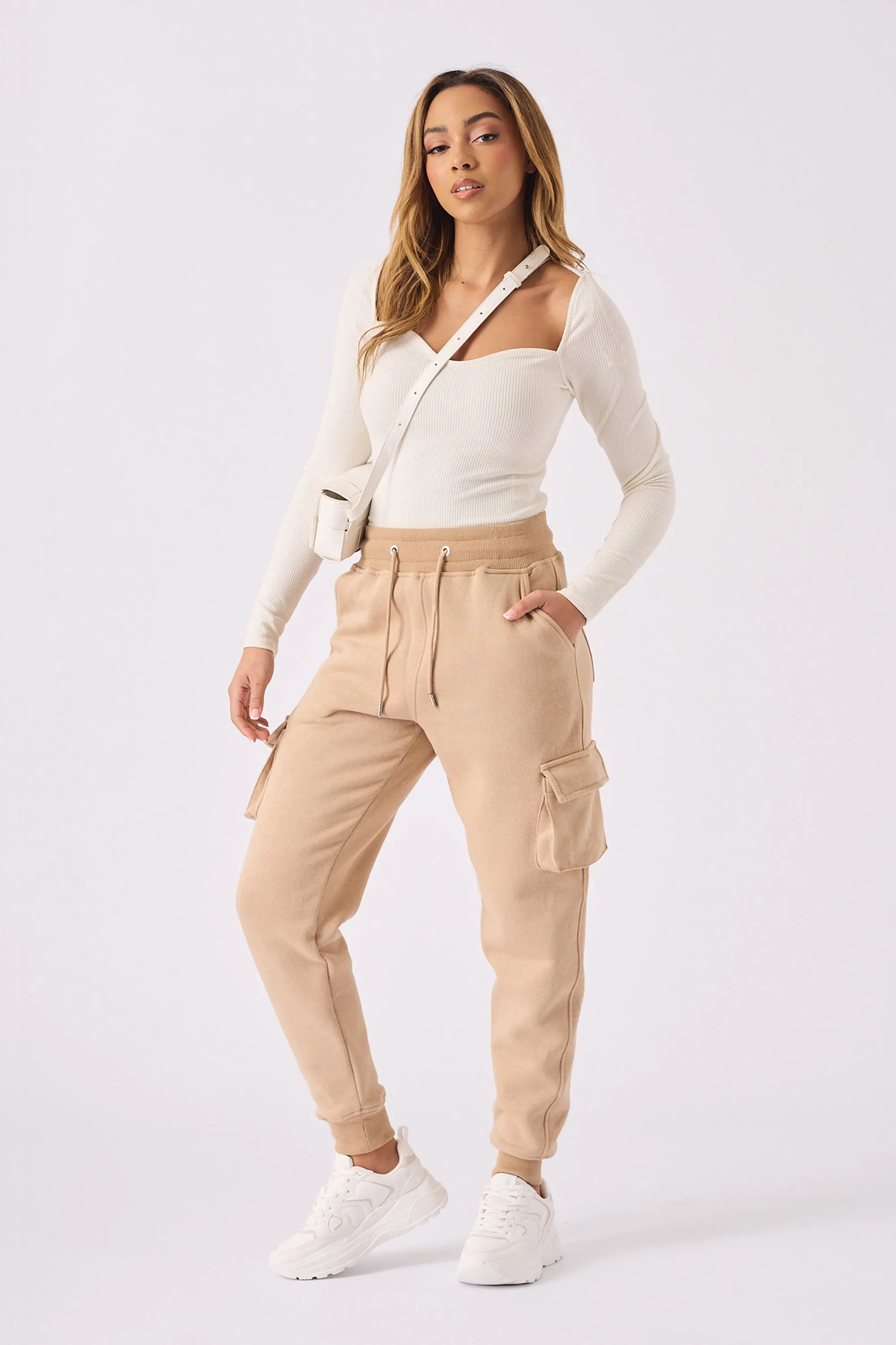 CARGO POCKET JOGGER - BEIGE