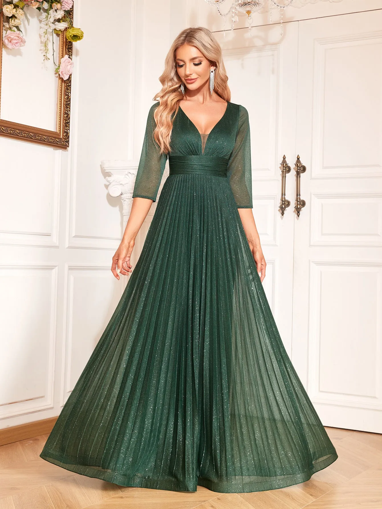 Elegant Lace 3/4 Sleeve Evening Dress