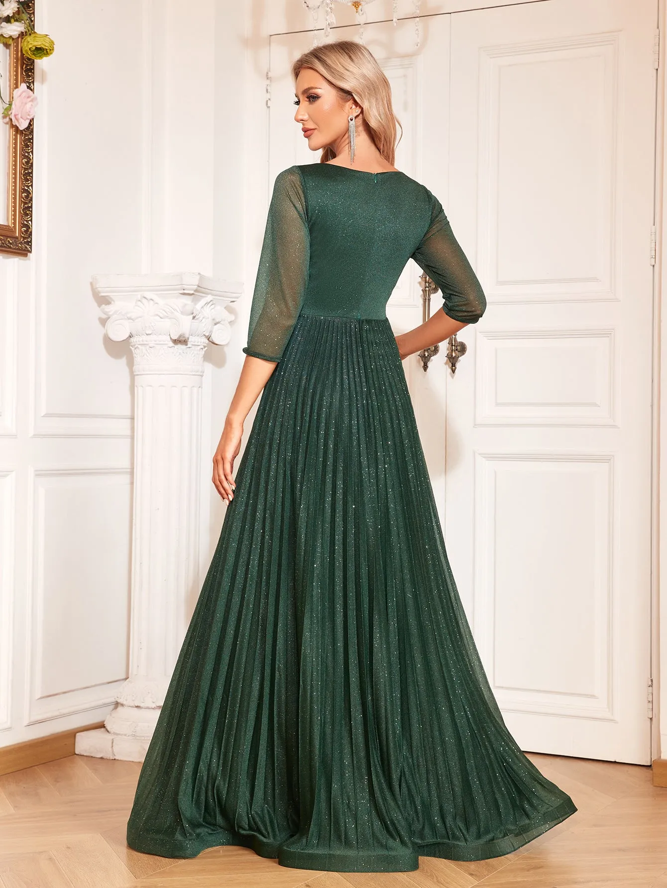 Elegant Lace 3/4 Sleeve Evening Dress