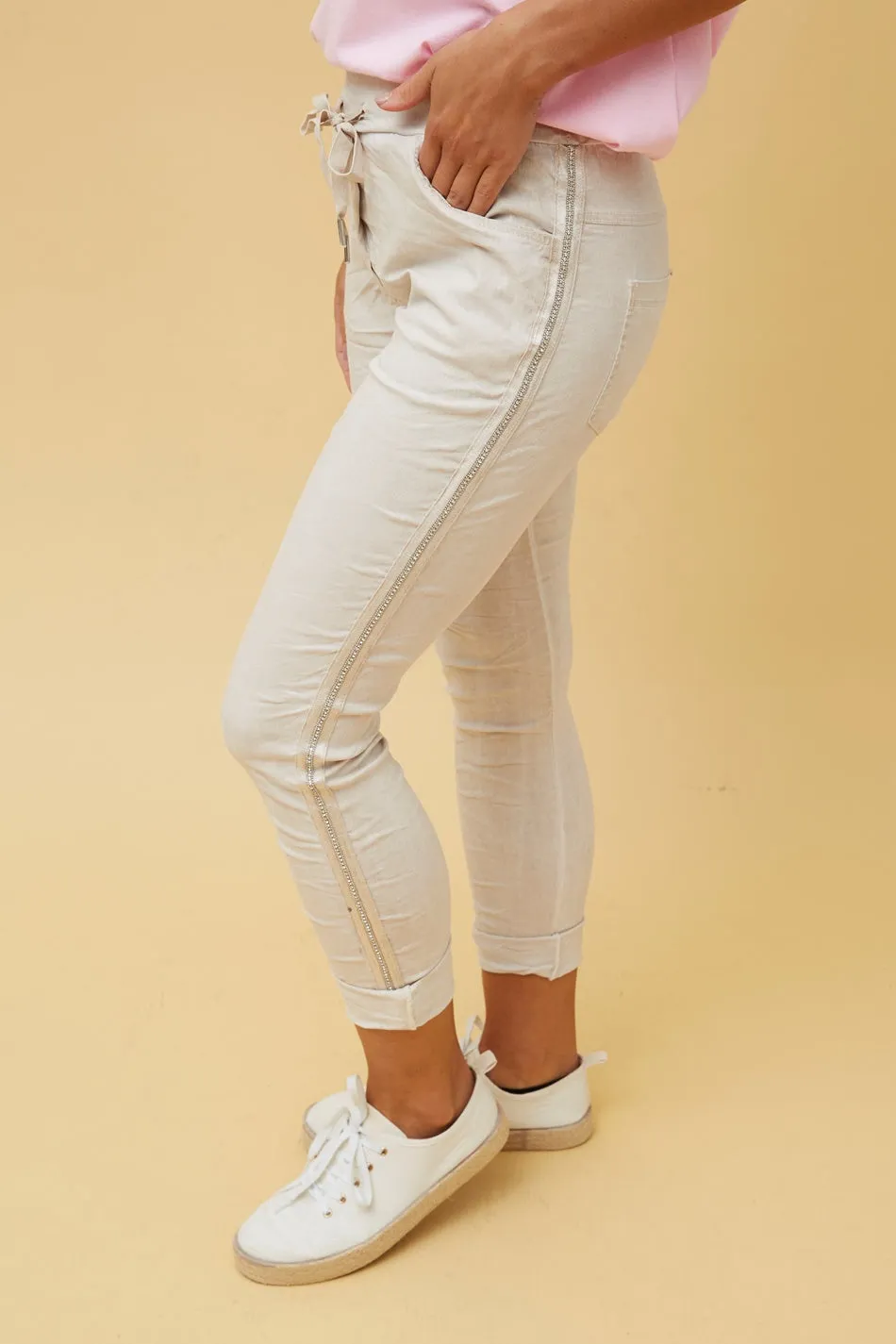 JANJA DIAMANTE DETAIL JOGGER PANTS