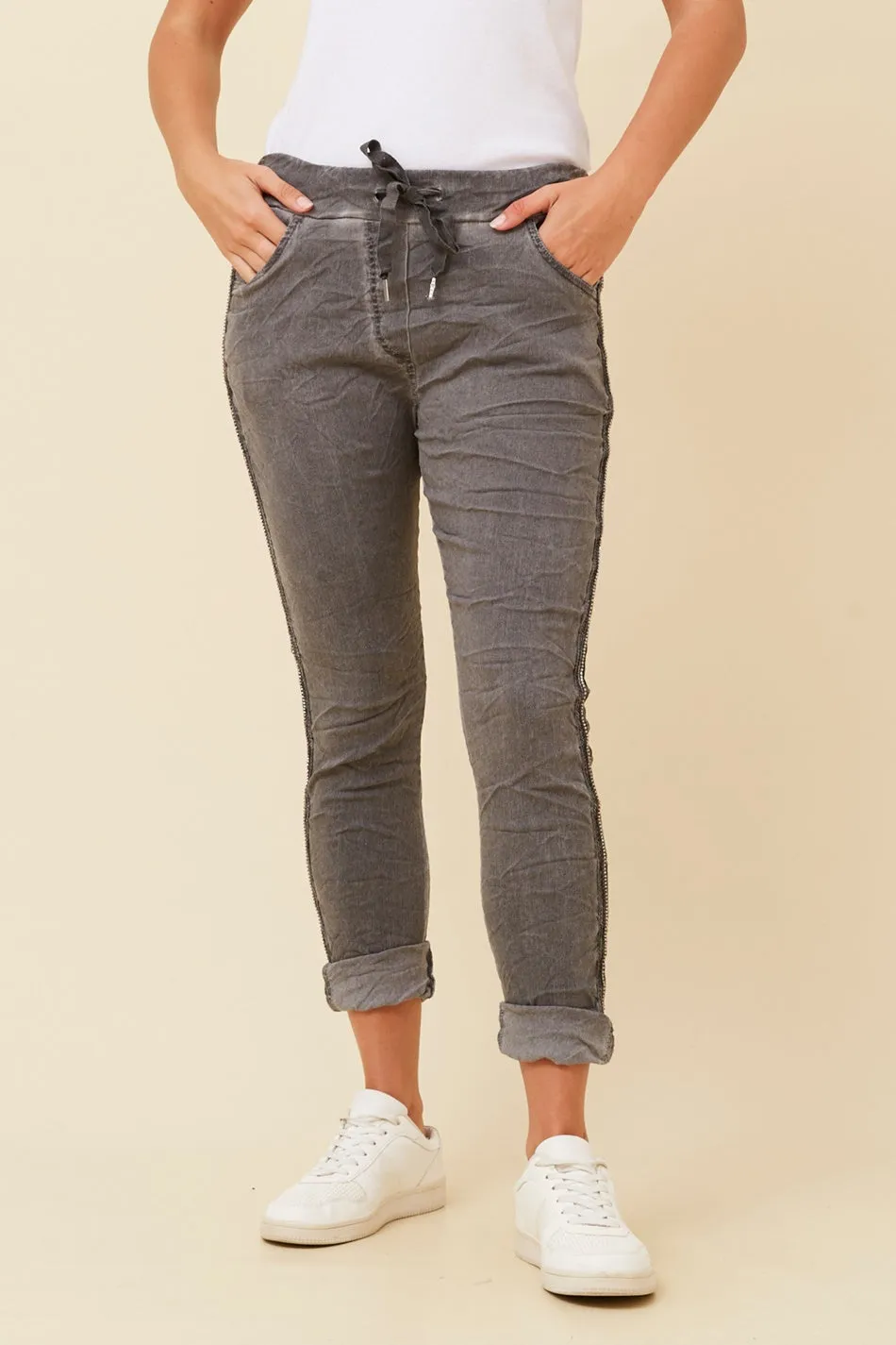 JANJA DIAMANTE DETAIL JOGGER PANTS