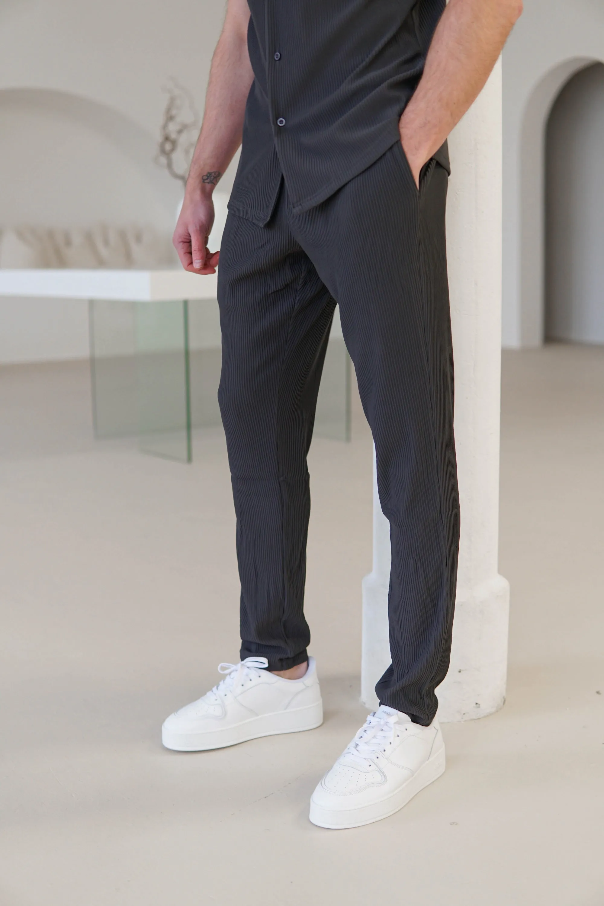 Ribbed Trouser In Dark Grey